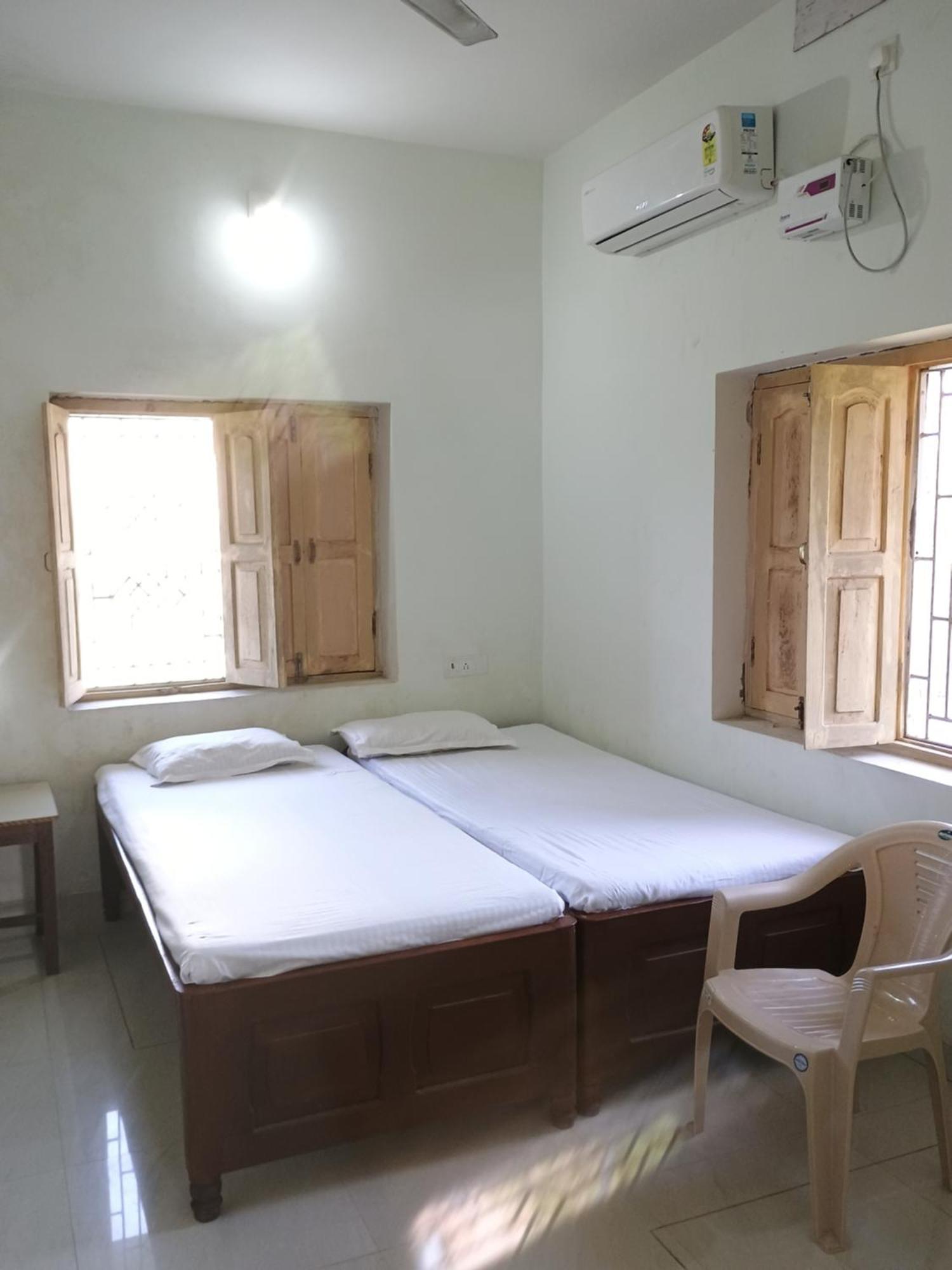Budha Ashram Guest House Bodhgaya Bagian luar foto